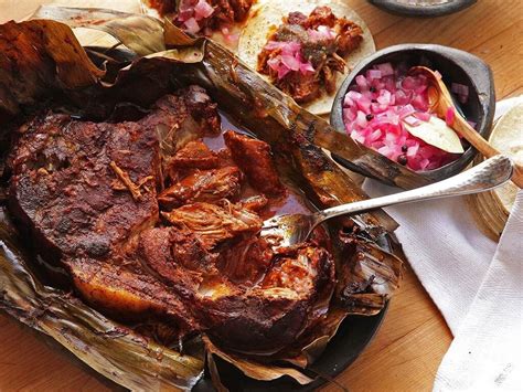   Cochinita Pibil: Món Thịt Heo Nướng Tẩm Ướp Bí Quyết & Bonté Trọn Vẹn Từ Xứ Oaxaca!